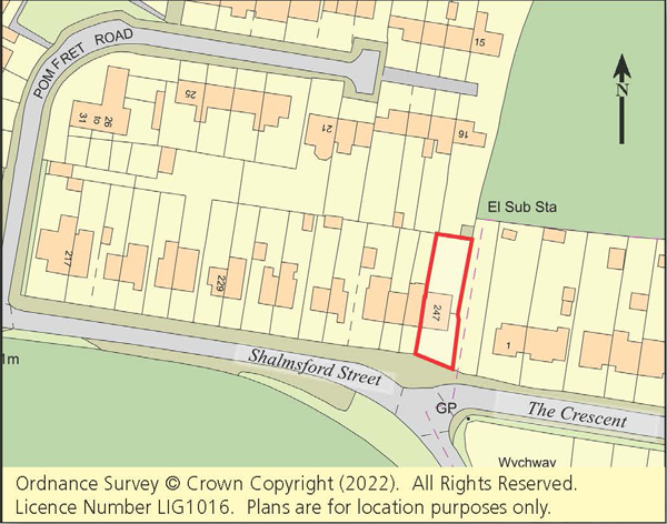 Lot: 42 - END-TERRACE PROPERTY FOR TOTAL REFURBISHMENT - 